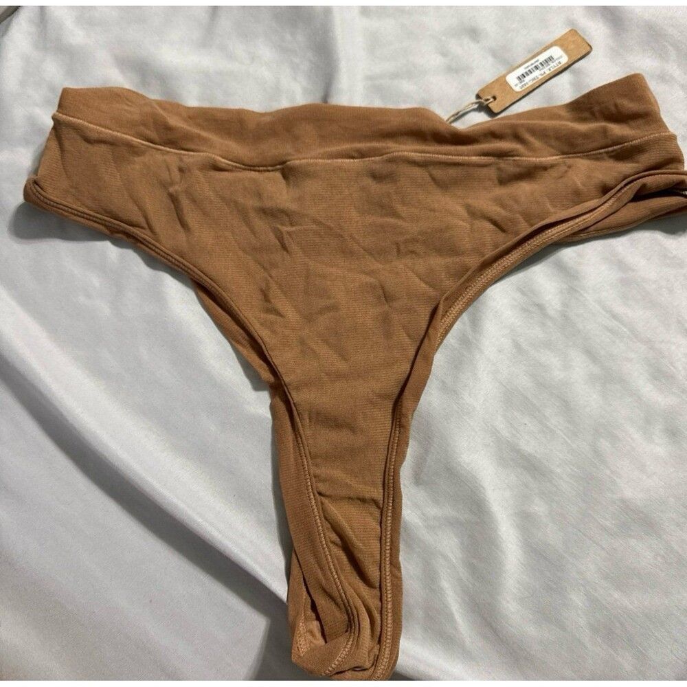 Skims Fits Everybody High Waisted Thong